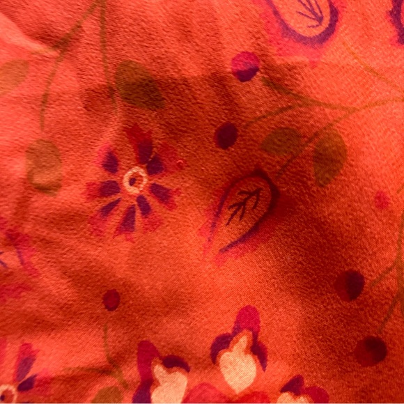 Silk Floral Two Piece Set - Picture 5 of 7